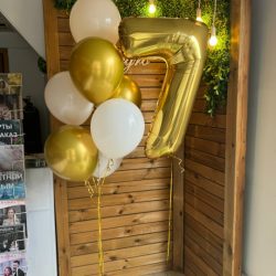 Шары с цифрами Праздник в золоте